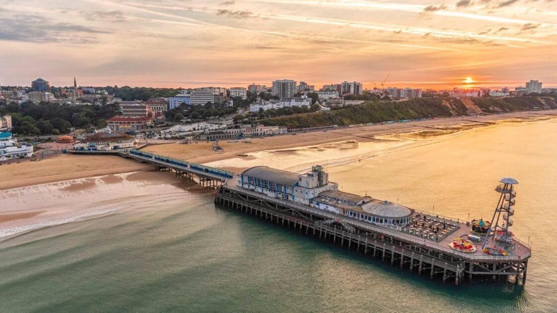 Rockley Park - Coral Hotel Poole Bagian luar foto