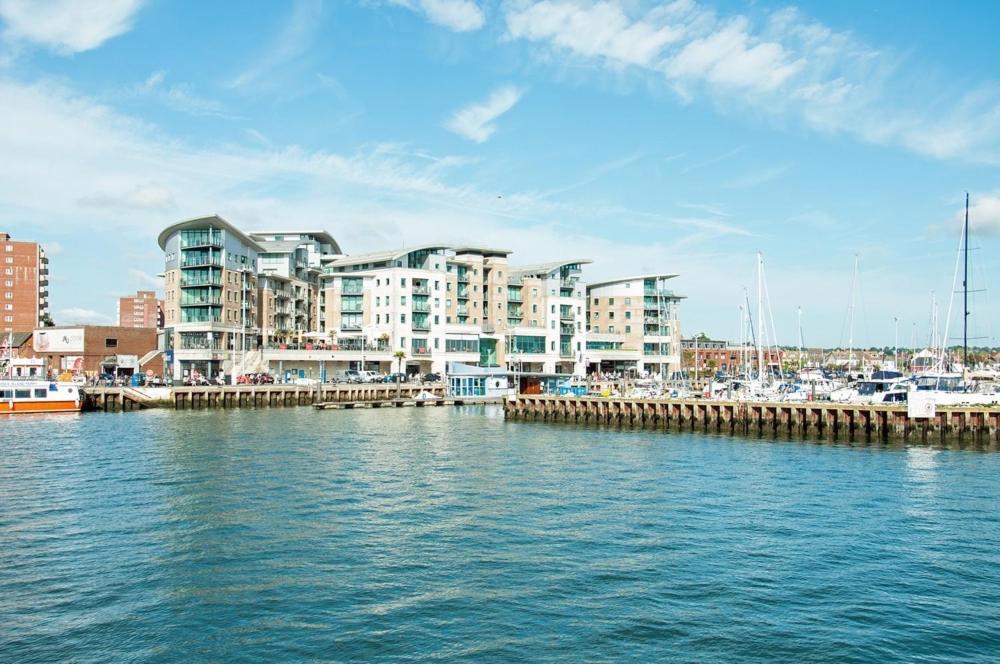 Rockley Park - Coral Hotel Poole Bagian luar foto